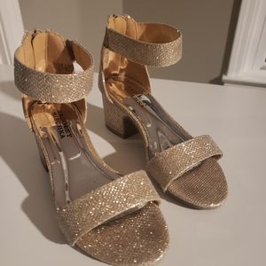 Bagley mischka GIRLS heels